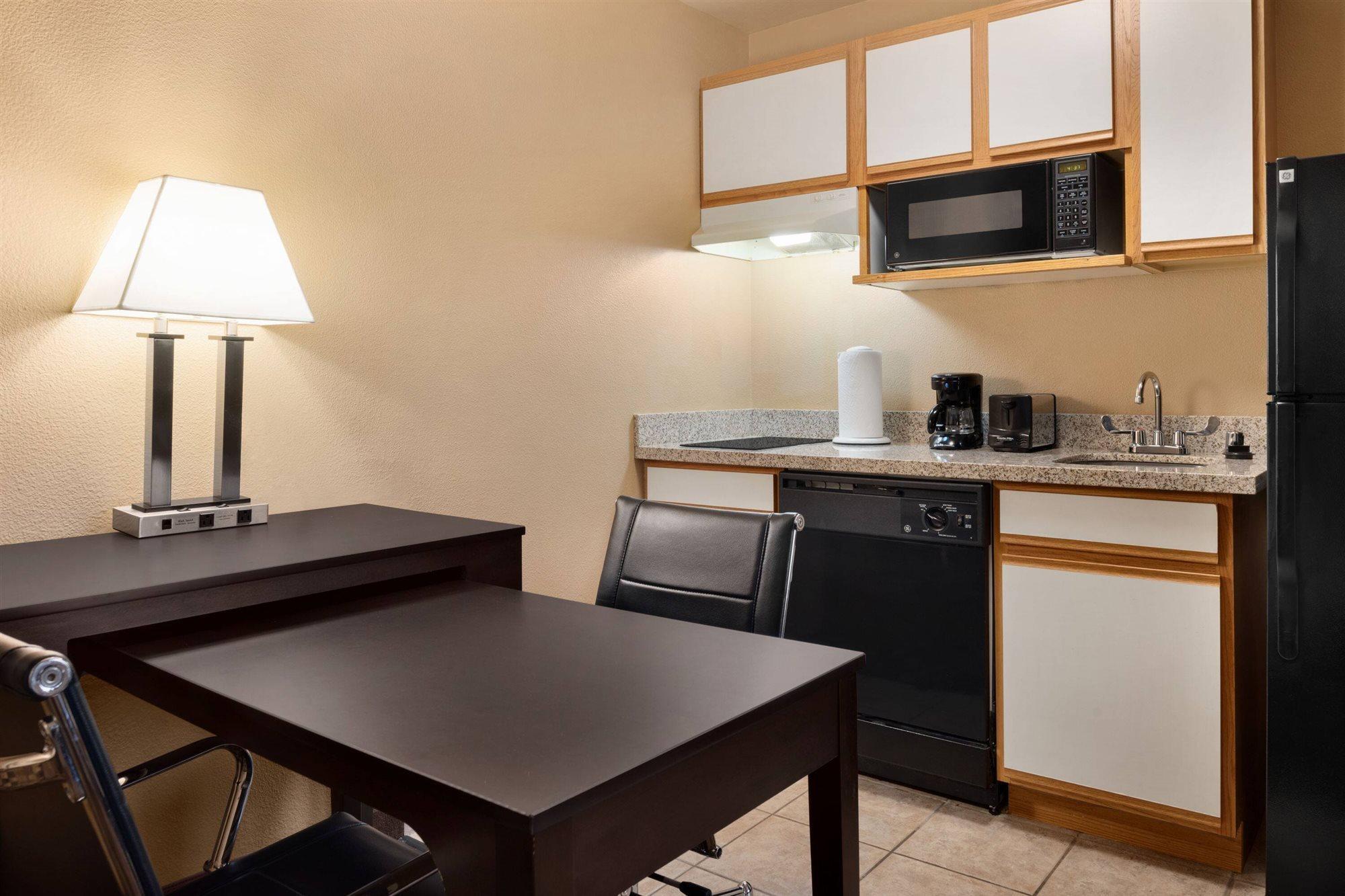 Hawthorn Extended Stay By Wyndham Milwaukee Airport Oak Creek Eksteriør billede